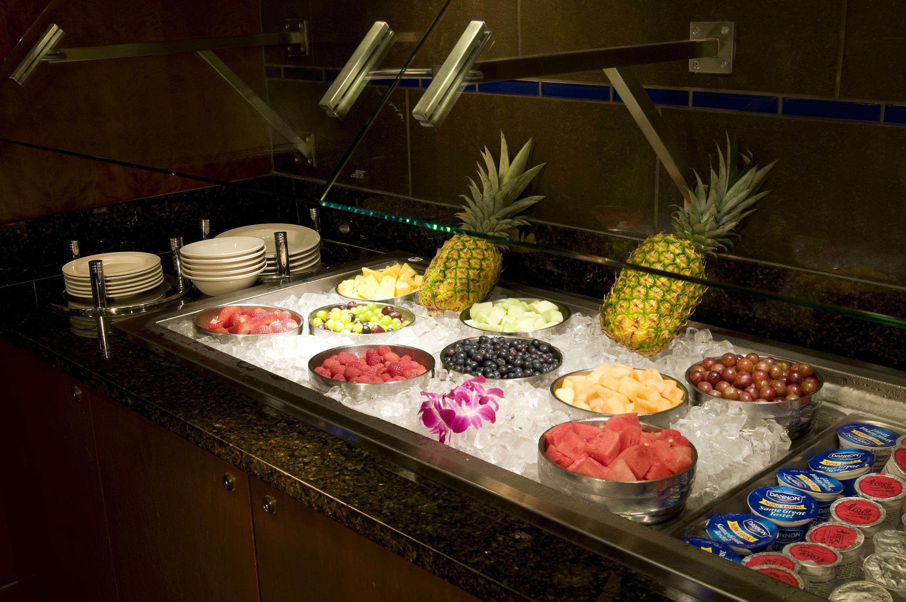 Doubletree By Hilton Norwalk Hotel Restaurant foto