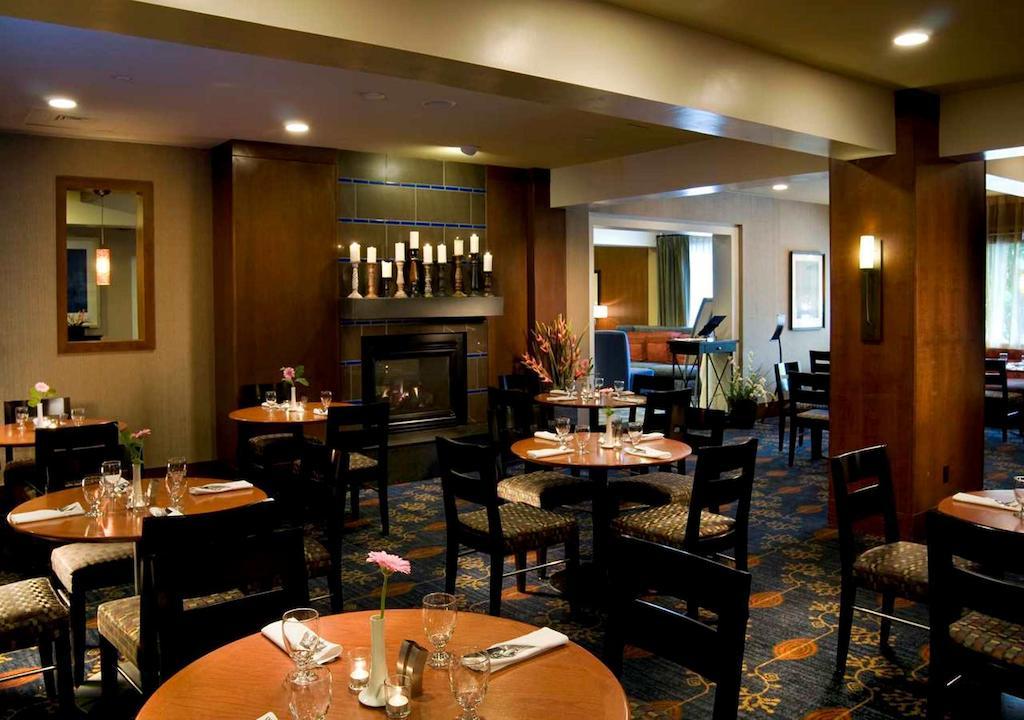 Doubletree By Hilton Norwalk Hotel Restaurant foto